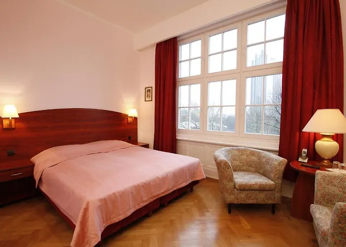 Preuss Im Dammtorpalais Hotel 3*